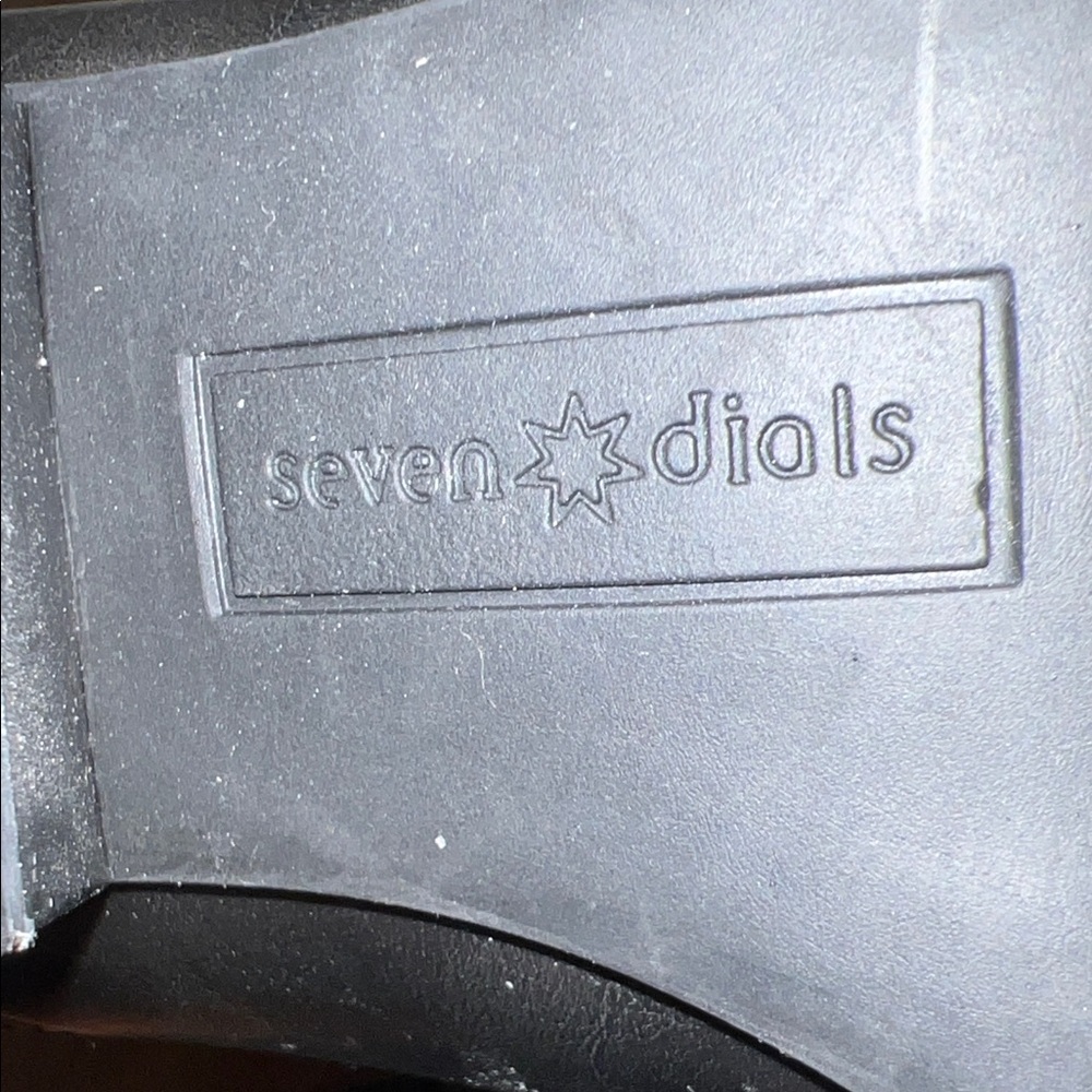 Seven Dials Black Ankle Booties Sz 8 1/2 - Picture 2 of 7